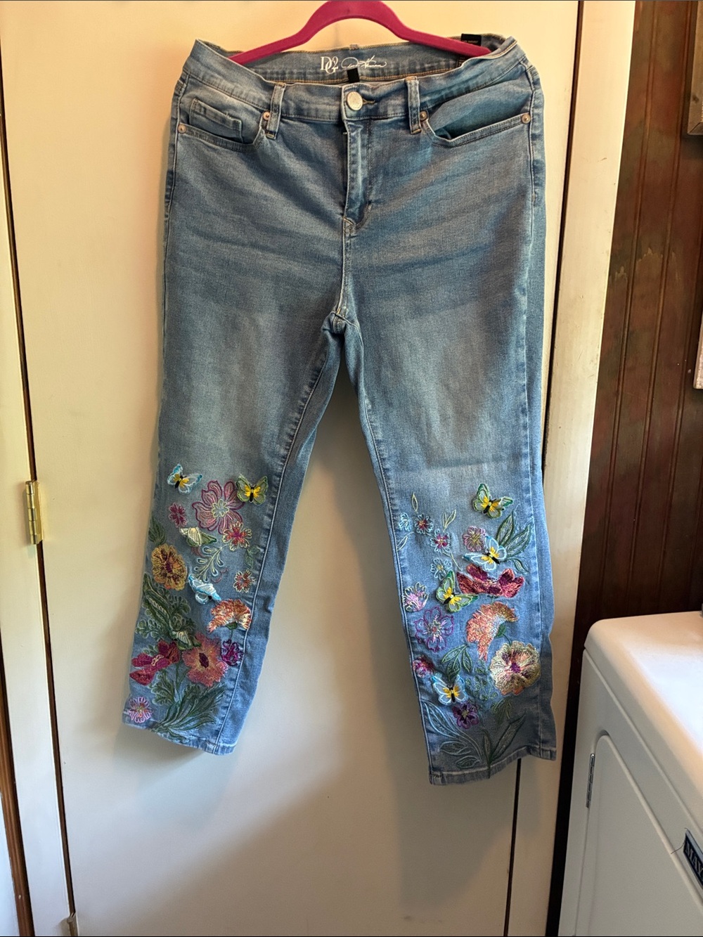 DG2 by Diane Gilman Light Blue Cropped Jeans with Multicolor Floral Embroidery